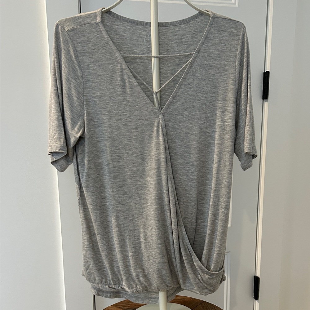 NWOT Maurices Heather Gray Short Sleeve Top